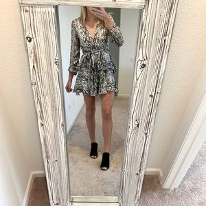 VICI/DO + BE Printed Ruffle Dress - Medium